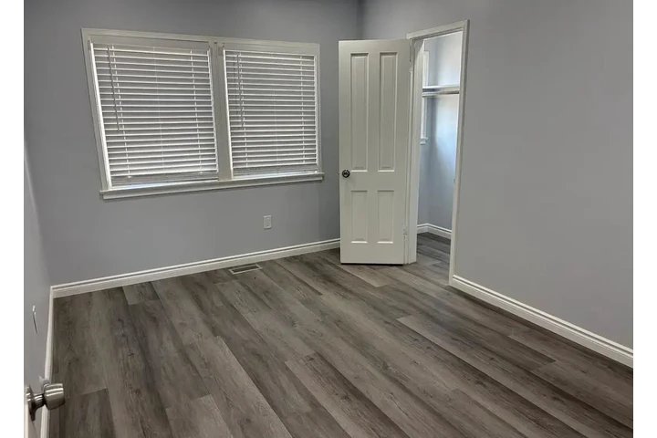 $2700 : Comfort at it peak.... image 6