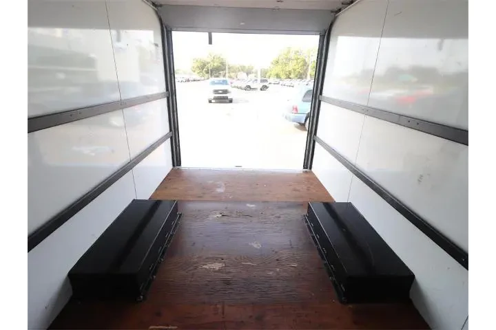 $34767 : GMC Savana 2022 3500 2dr 139 image 8