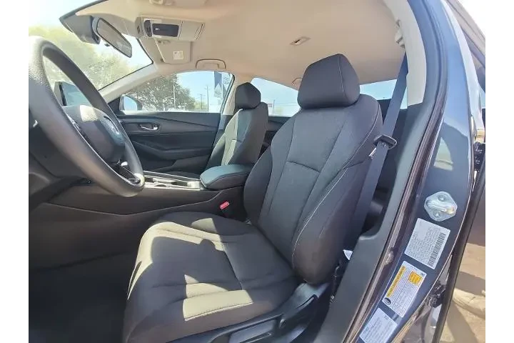 $28698 : Honda Accord 2025 LX 4dr Sed image 7