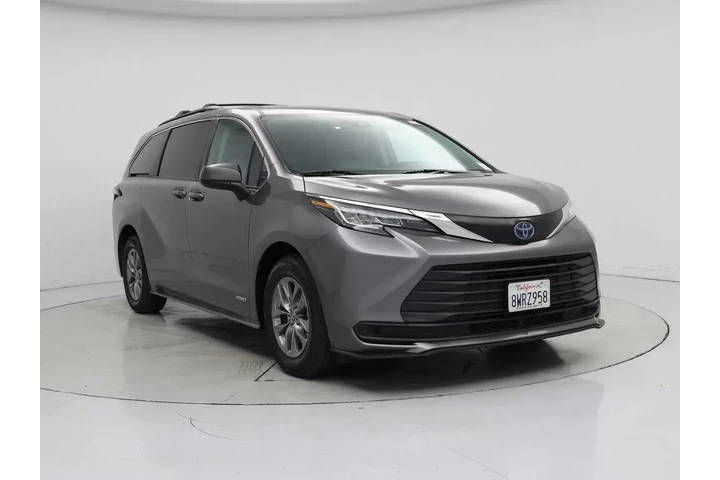 $35998 : Toyota Sienna 2021 LE 8-Pass image 1
