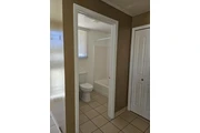 $1600 : 1br Small house thumbnail