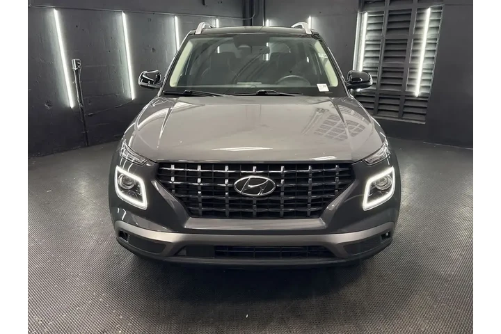 $17144 : Hyundai VENUE 2024 Limited 4 image 10