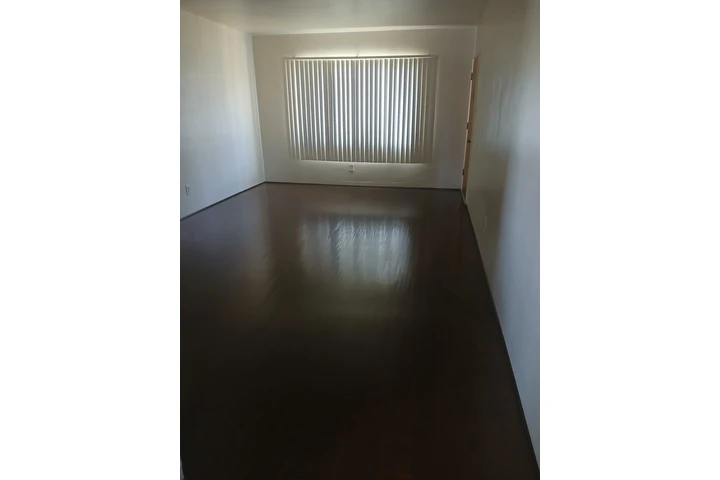 $800 : Rento sala image 1