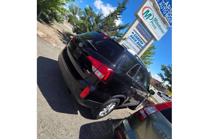 $7777 : 2014 Sorento LX image 5
