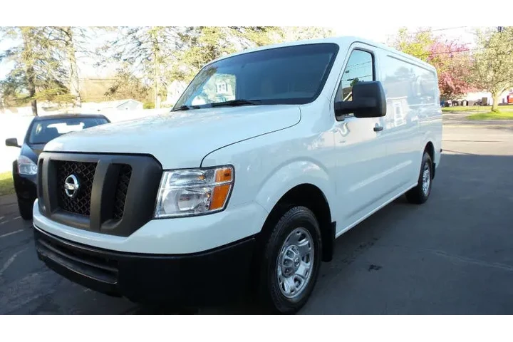 $16900 : 2019 NV 1500 SV image 2
