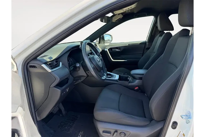 $30000 : Toyota RAV4 Hybrid 2022 AWD image 2