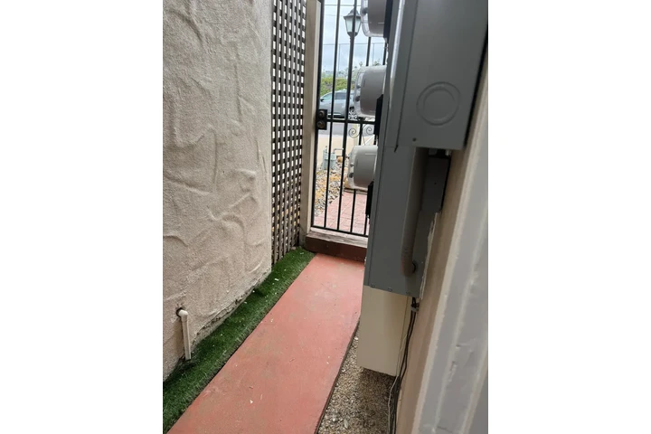 $1100 : Cozy 1-Bedroom and 1-Bathroom image 10