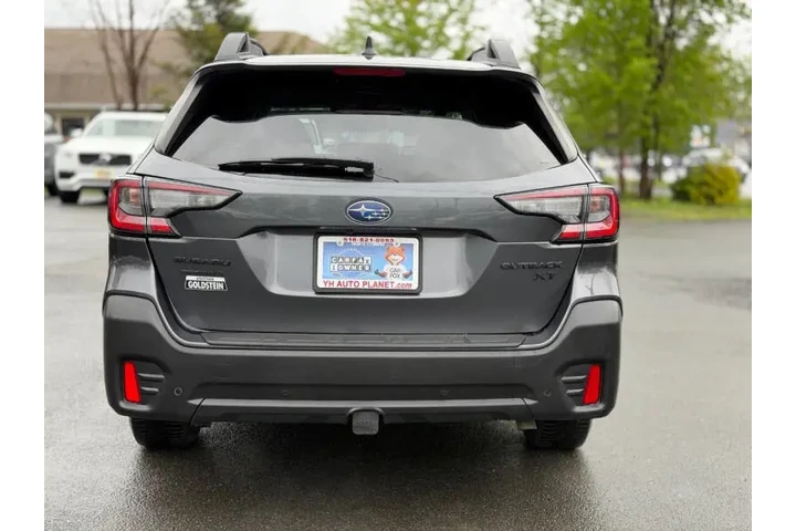 $15995 : 2022 Outback Onyx Edition XT image 10
