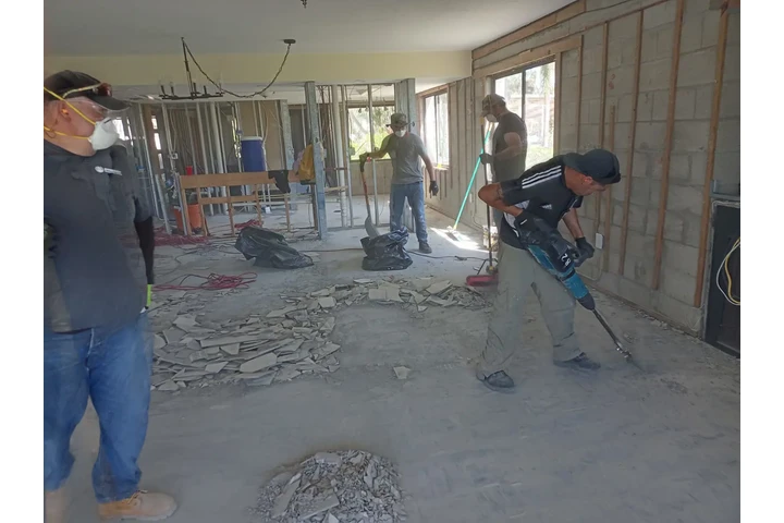 Demoliccion image 6
