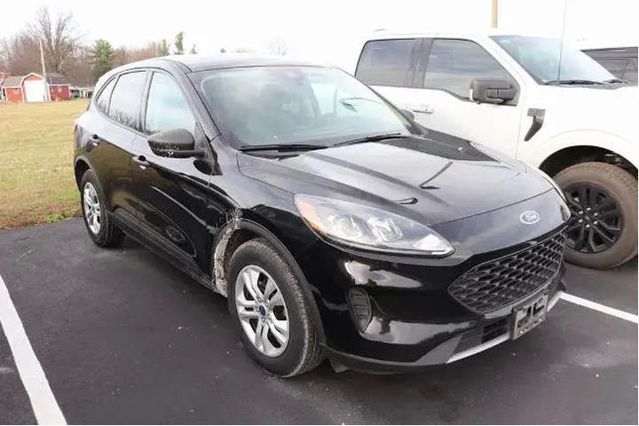 $10500 : Ford Escape 2020 S 4dr SUV image 3