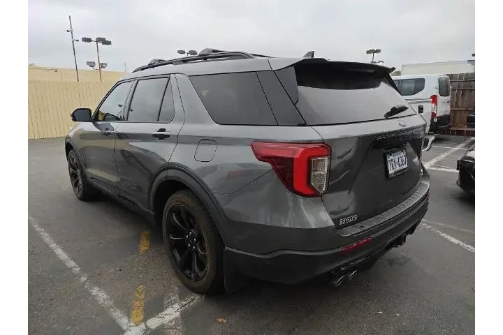 $30085 : Ford Explorer 2021 AWD ST 4d image 5
