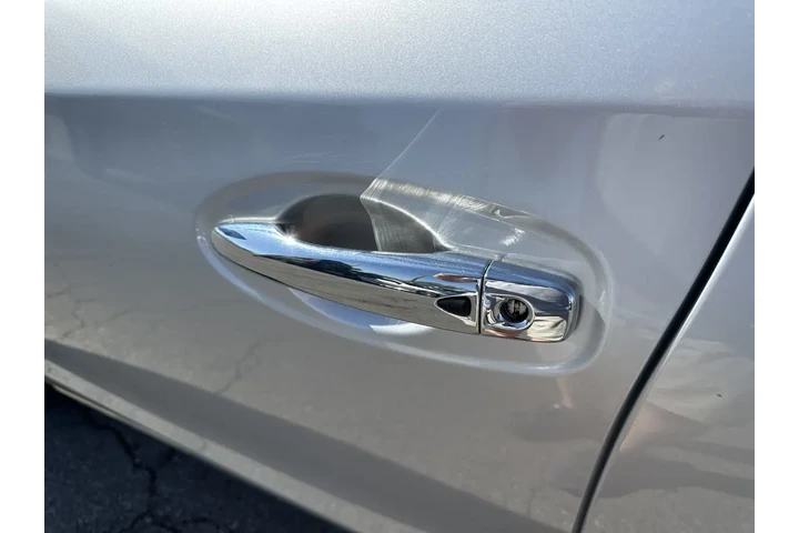 2018 Rogue SL image 10