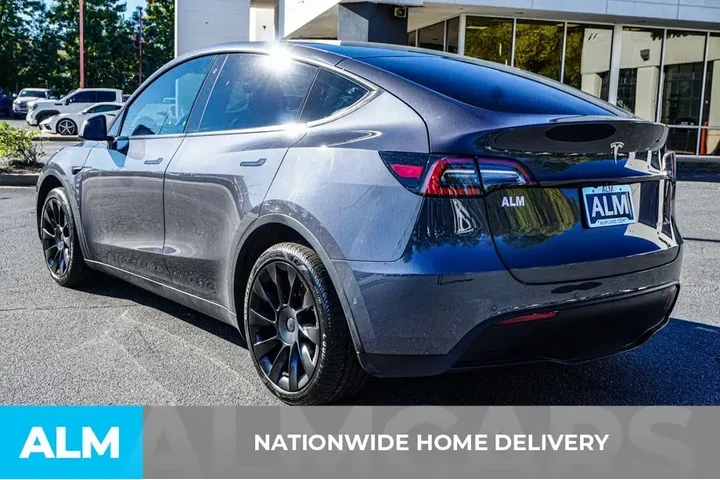 $26920 : Tesla Model Y 2020 AWD Long image 5