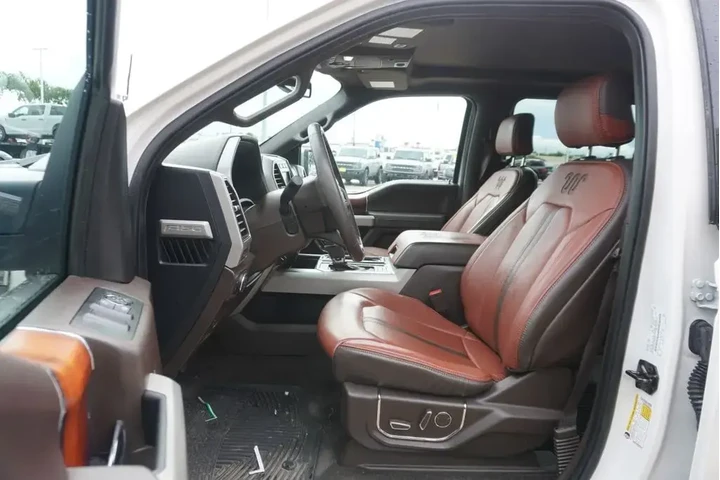 $29225 : Ford F-150 2018 4x4 King Ran image 3