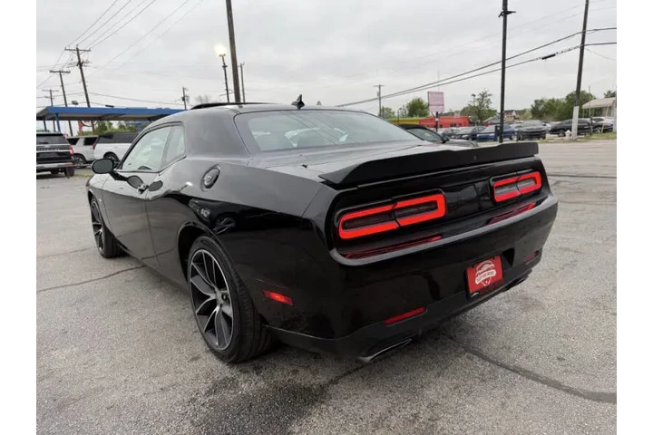 $26999 : 2016 Challenger R/T Scat Pack image 10