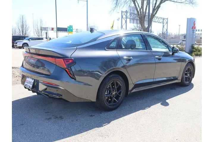 $22477 : Kia K5 2025 LXS 4dr Sedan image 10