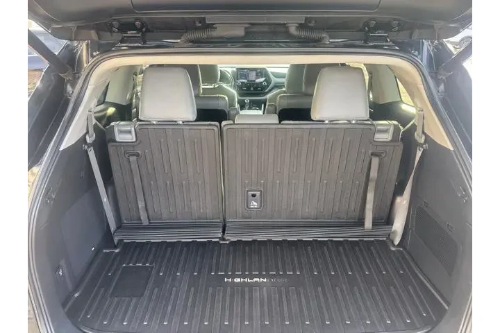 $33571 : Toyota Highlander Hybrid 202 image 10