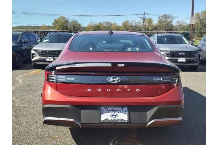 $28830 : Hyundai SONATA 2025 SE 4dr S image 5