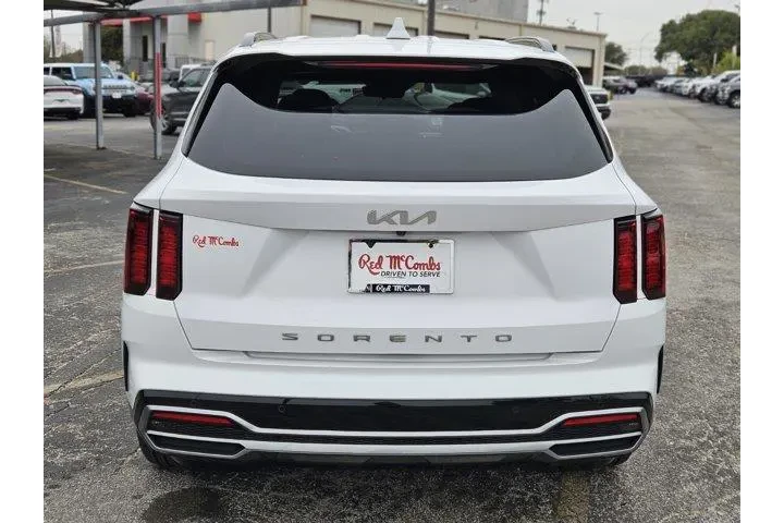 $23000 : Kia Sorento 2022 S 4dr SUV image 4