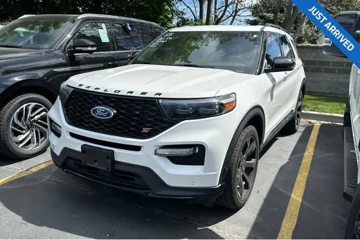 $32995 : Ford Explorer 2020 AWD ST 4d image 1