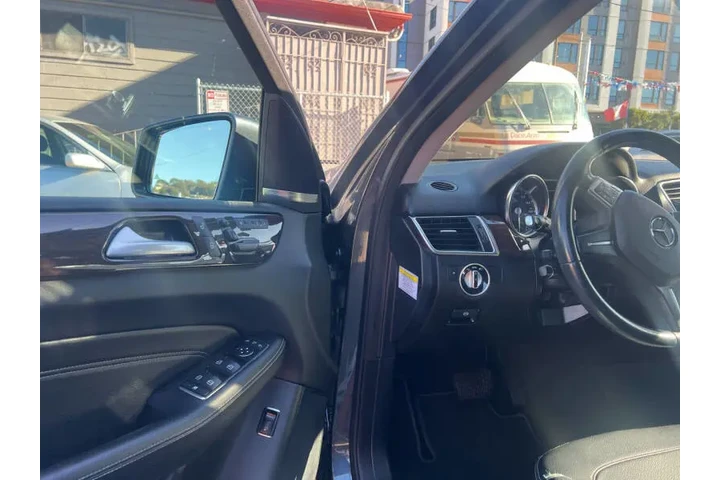 $14995 : 2014 Mercedes-Benz M-Class ML image 9