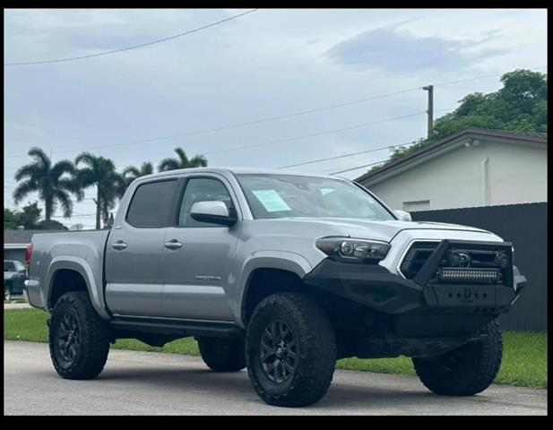 $28900 : 2023 Toyota Tacoma Doble Cab image 10