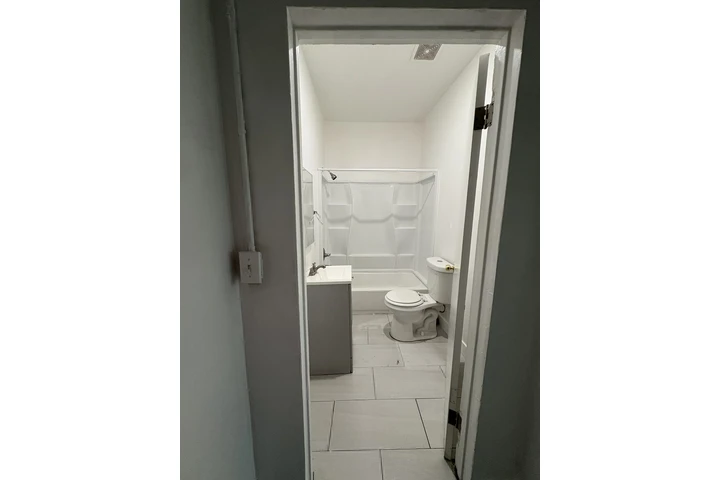 $2300 : Apartamento de 3 recámaras image 10