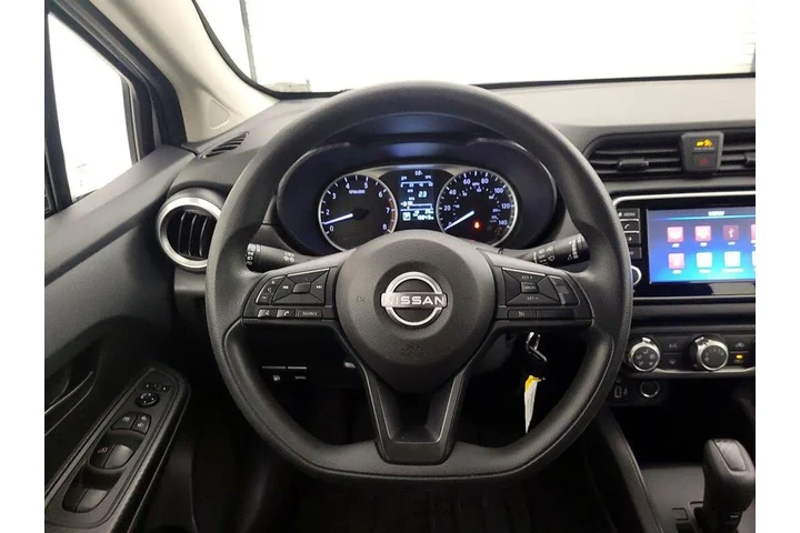 $17998 : Nissan Versa 2024 S 4dr Seda image 10