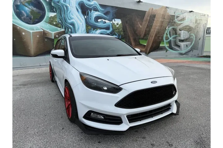 $12995 : 2017 Focus ST image 5