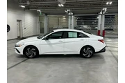 $29220 : Hyundai ELANTRA Hybrid 2025 thumbnail