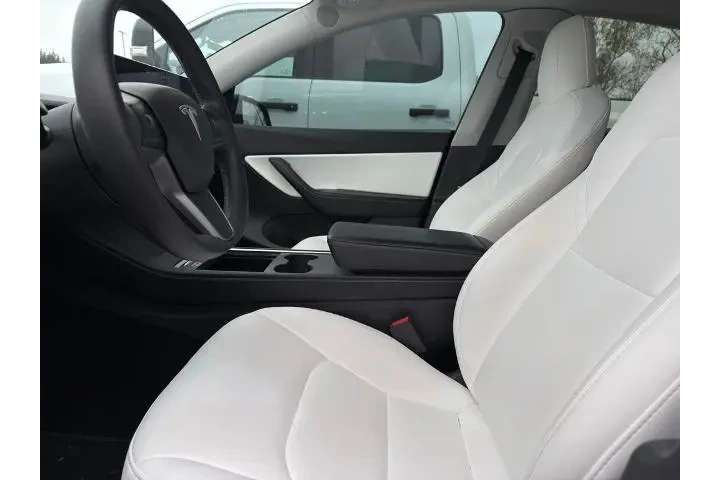 $24995 : Tesla Model Y 2021 AWD Long image 7