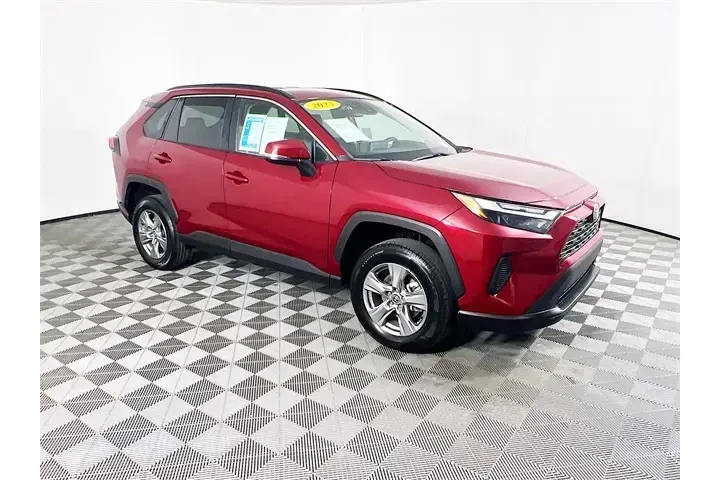 $24900 : Toyota RAV4 2023 XLE 4dr SUV image 1
