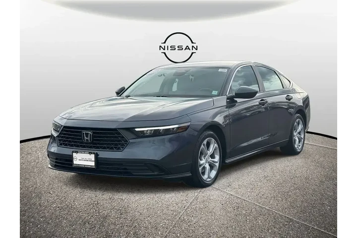 $23965 : Honda Accord 2025 LX 4dr Sed image 4
