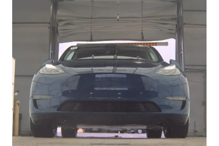 $35493 : Tesla Model Y 2024 AWD Long image 3