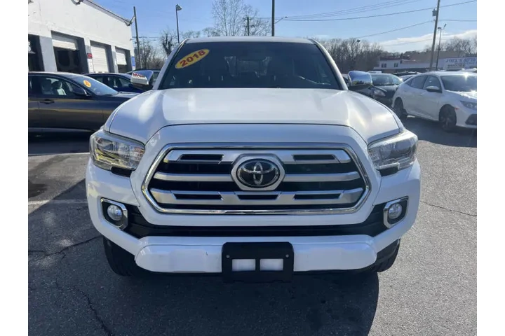 $25200 : 2018 Tacoma Limited image 3