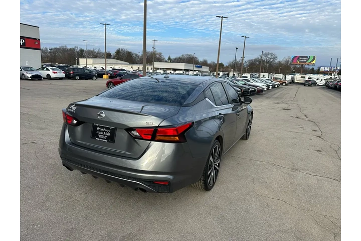 $11980 : 2019 Altima 2.5 SR Sedan image 2
