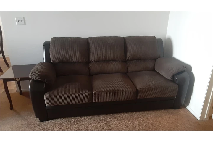 $450 : RENTO LA SALA image 2