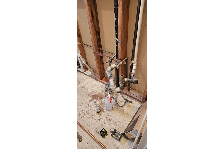 Alonzo plumbing image 2