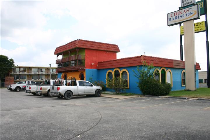 $79000 : SPORTS BAR MARISCOS RESTAURANT image 1