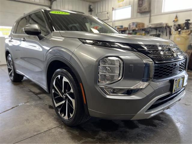 $27900 : 2022 Outlander SEL image 3