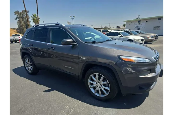$12499 : 2018 Cherokee image 4
