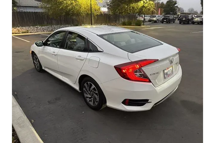 $16995 : Honda Civic 2016 EX 4dr Seda image 5