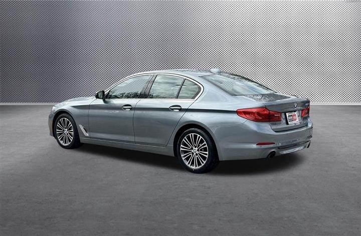 $21811 : 2017 BMW 5 Series 530i image 5