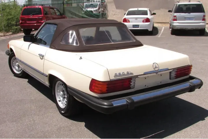 $25995 : 1982 Mercedes-Benz 380-Class image 5
