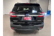 $28410 : Subaru Ascent 2024 AWD Premi thumbnail