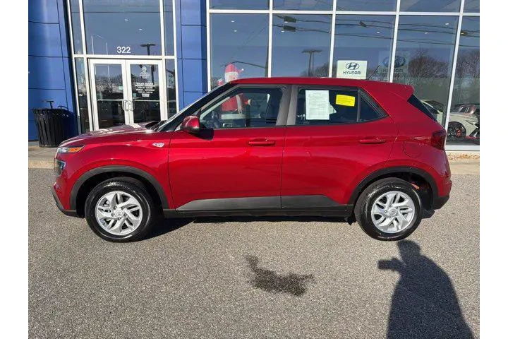 $20977 : Hyundai VENUE 2026 SE 4dr Cr image 9