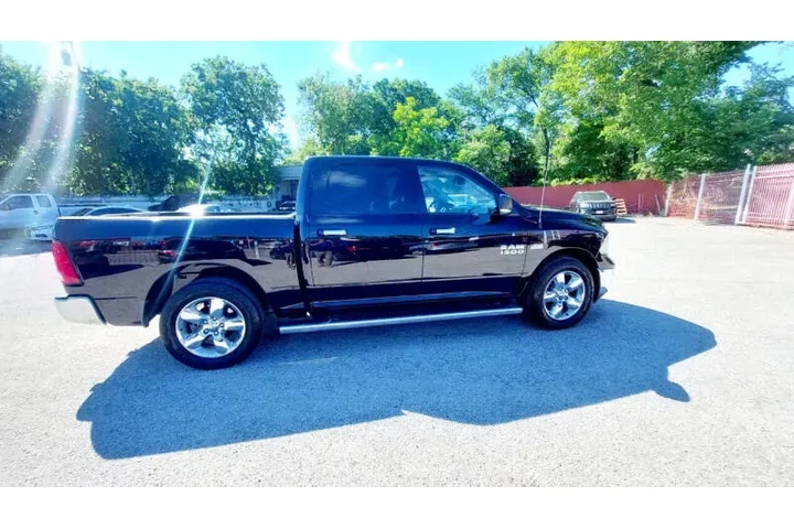 $13990 : 2015 RAM 1500 Lone Star image 5