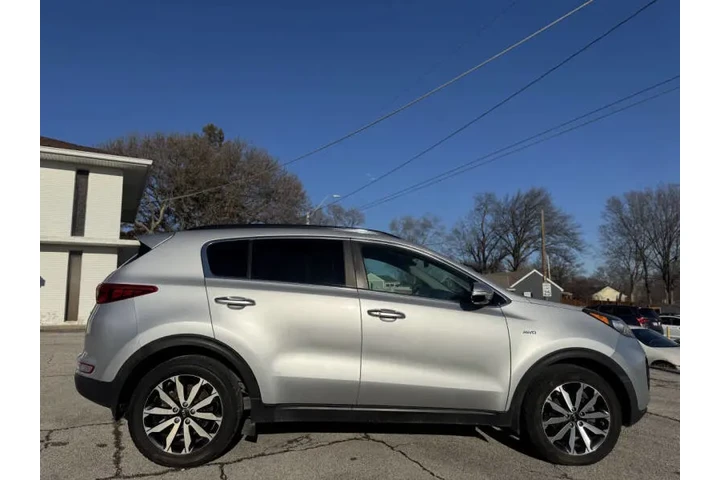 $7999 : 2018 Sportage EX image 5