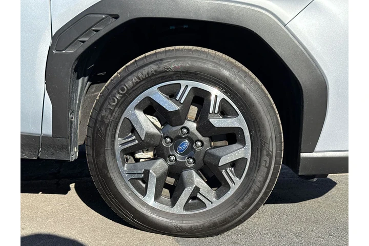 $29995 : Subaru Forester 2025 AWD Pre image 4
