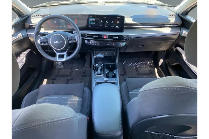 $32811 : Kia K5 2025 LXS 4dr Sedan image 10